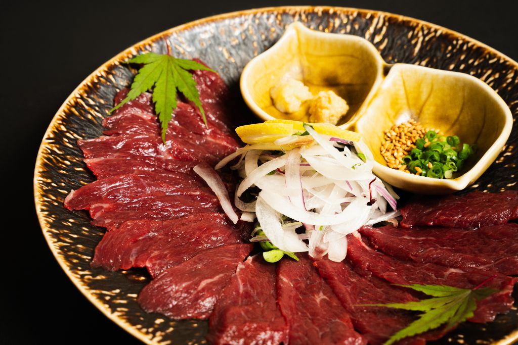 熊本直送の馬刺し — 本物の馬刺し